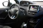 Peugeot 208 5-Door 2012 года